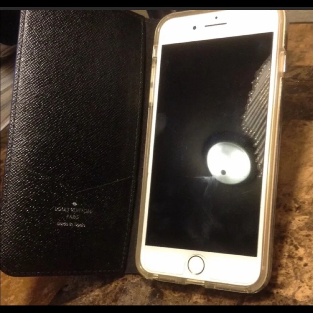 Authentic Monogram Eclipse LV iPhone-Folio